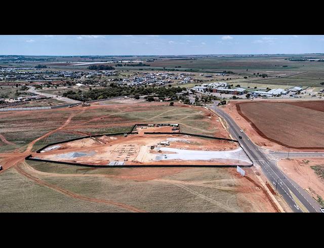 18,500M² WAREHOUSE TO LET IN GLEN MARAIS